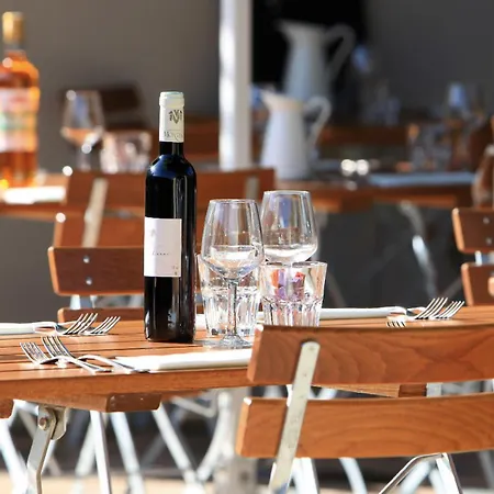 Logis Hotel Le Nouvel Portes-les-Valence