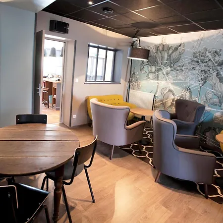 Logis Hotel Le Nouvel Hotel 3*